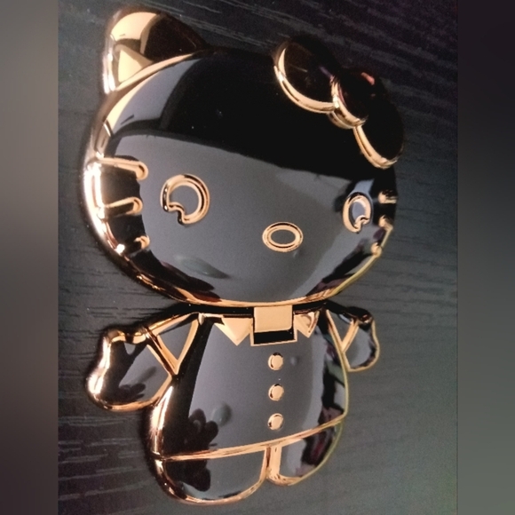 NEW Hello Kitty Dual Cellphone Stand and Mirror (NOT a phone case) - Picture 2 of 6